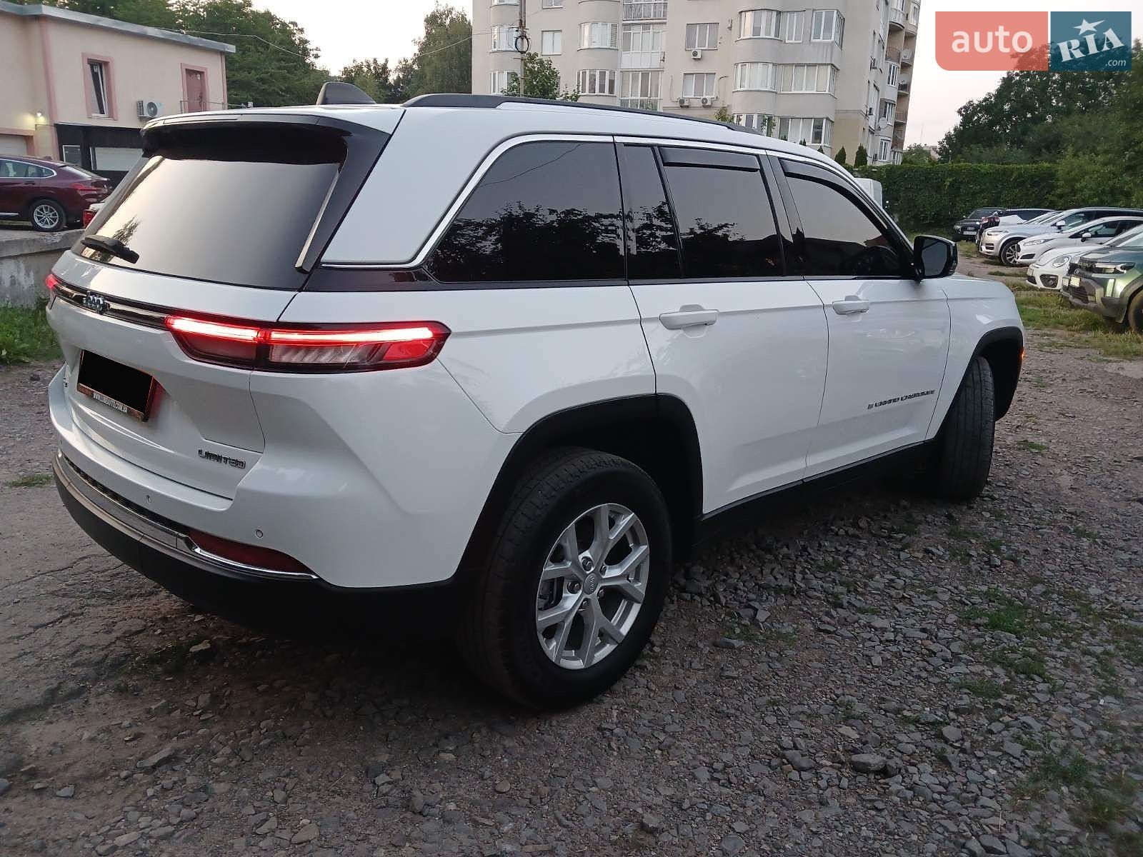 Jeep Grand Cherokee 2023 VIN 1C4RJHBGXPC619954 фото оголошення 20 з 41