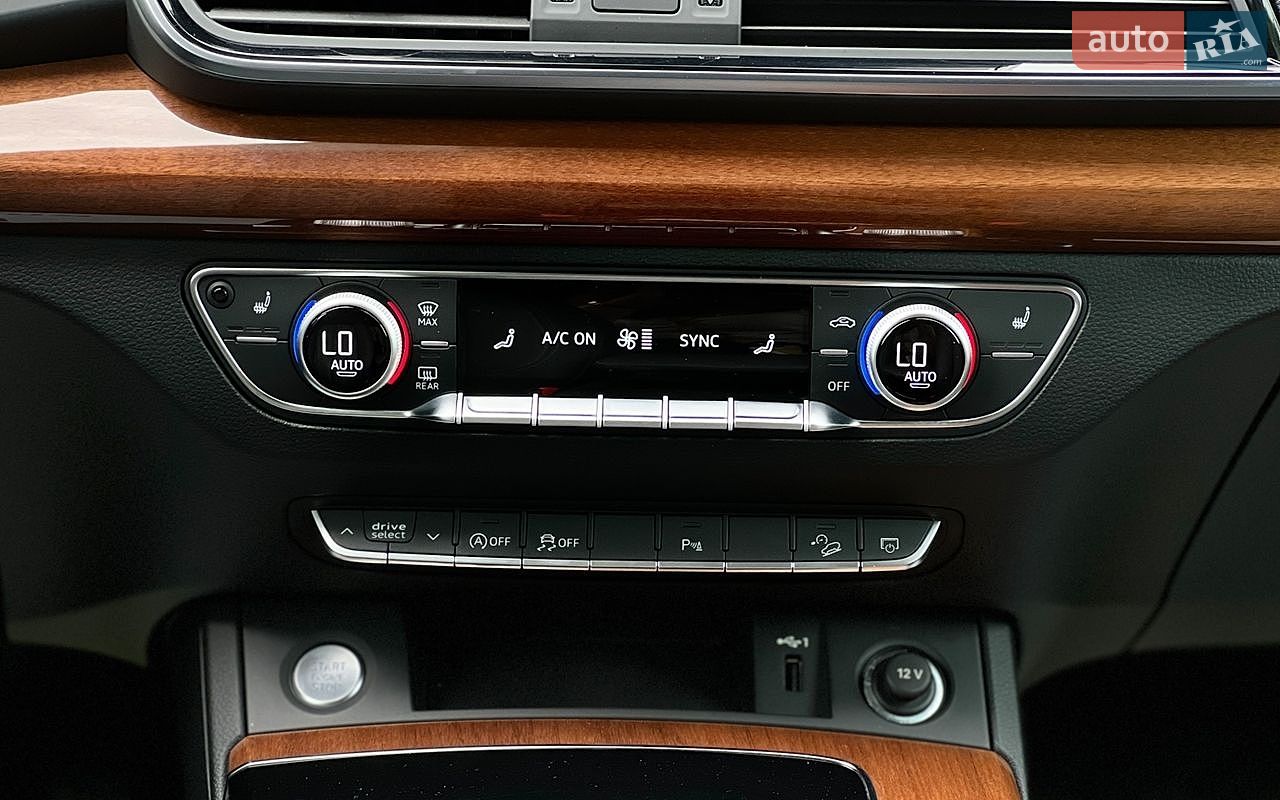 Audi Q5 2021 VIN WA1GAAFYXN2021443 фото оголошення 18 з 27