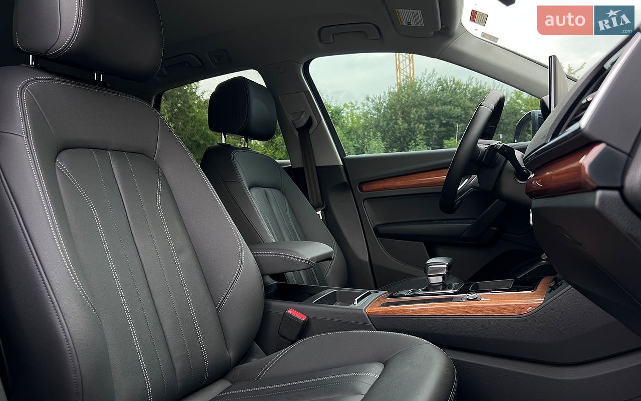 Audi Q5 2021 VIN WA1GAAFYXN2021443 фото оголошення 24 з 27