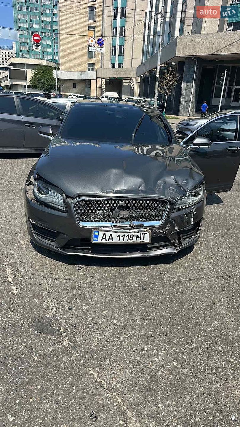Lincoln MKZ 2019 VIN 3LN6L5LU6KR624316 фото оголошення 3 з 19