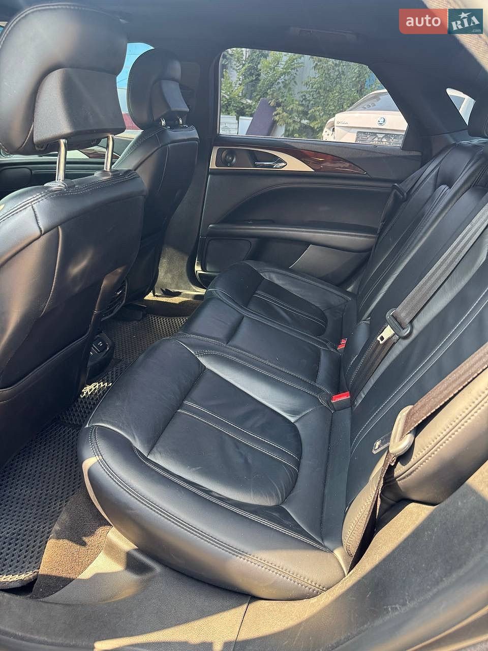 Lincoln MKZ 2019 VIN 3LN6L5LU6KR624316 фото оголошення 18 з 19