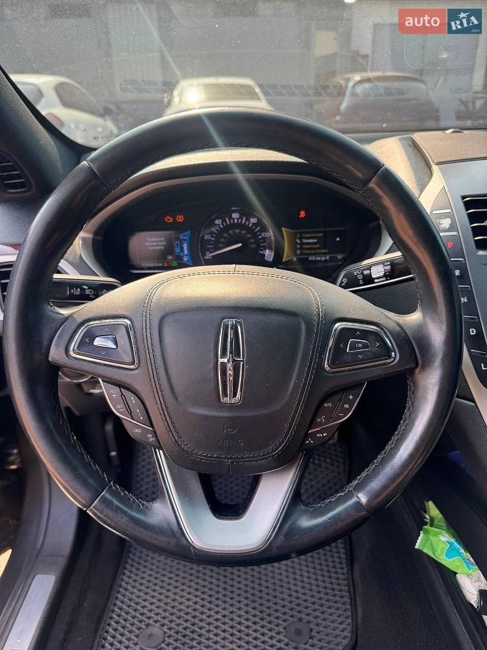 Lincoln MKZ 2019 VIN 3LN6L5LU6KR624316 фото оголошення 17 з 19
