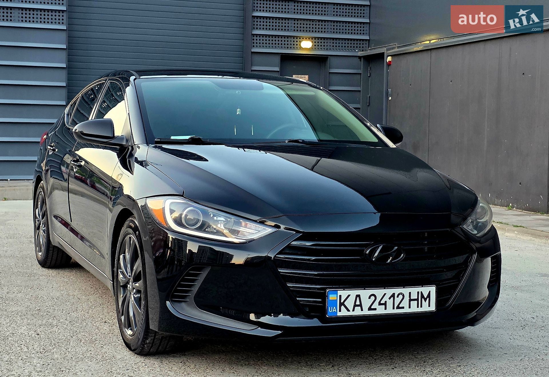 Hyundai Elantra 2017 VIN 5NPD74LF8JH269131 фото оголошення 4 з 19