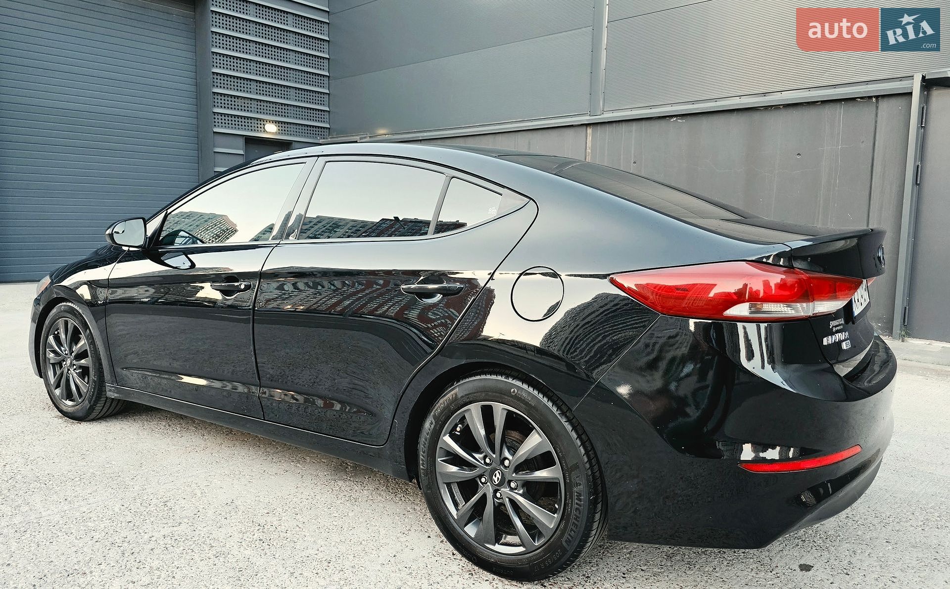 Hyundai Elantra 2017 VIN 5NPD74LF8JH269131 фото оголошення 10 з 19