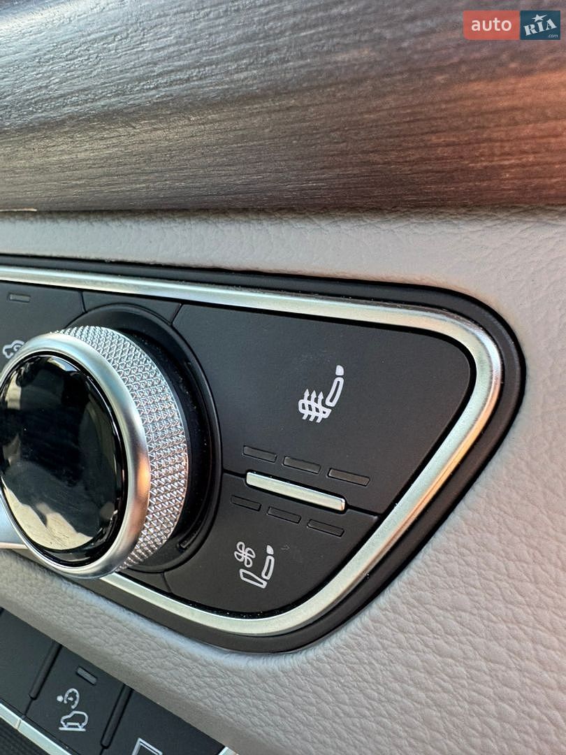 Audi Q5 2020 VIN WA1CAAFYXM2025666 фото оголошення 22 з 28