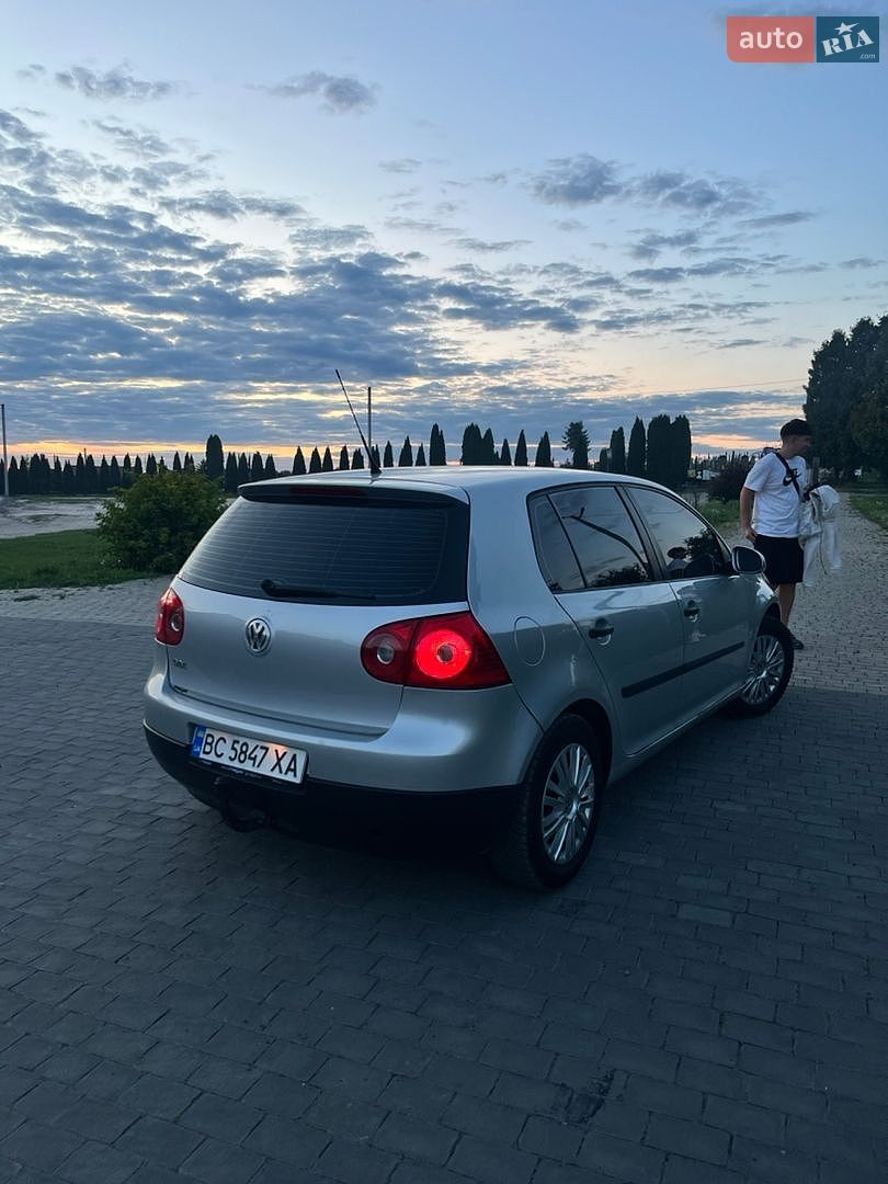 Volkswagen Golf 2005 VIN WVWZZZ1KZ6W014327 фото оголошення 3 з 7