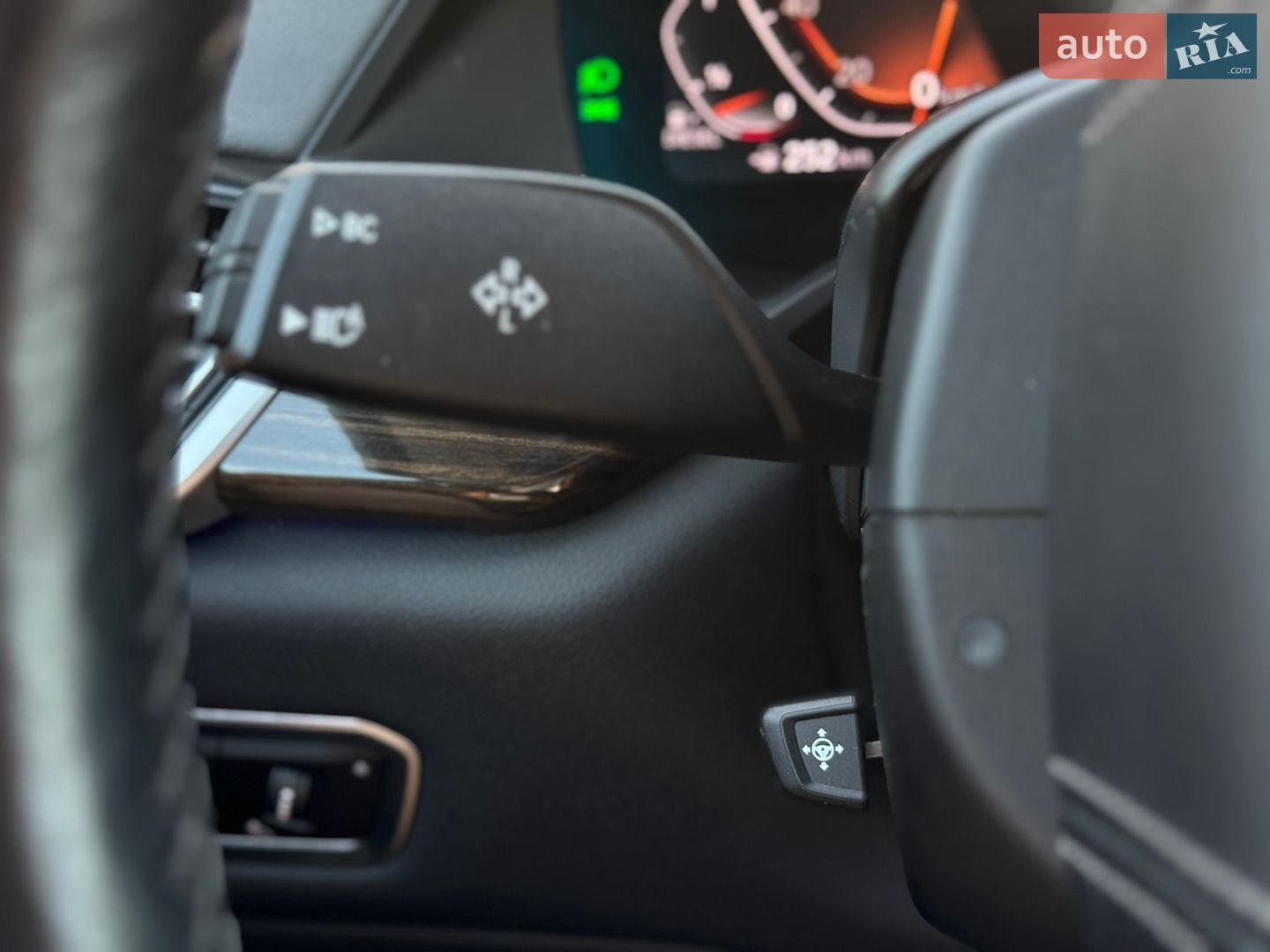 BMW X5 2019 VIN WBACV61000LK08553 фото оголошення 30 з 74