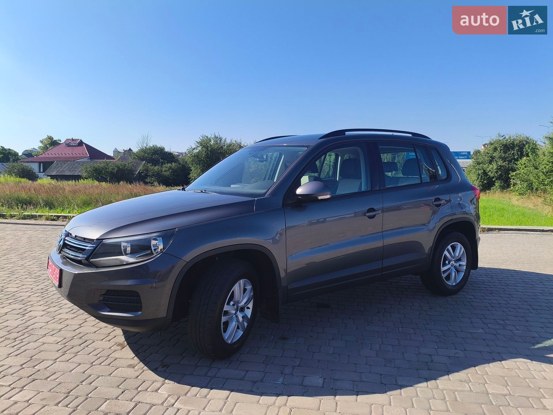 Volkswagen Tiguan 2016 VIN WVGBV7AXXGW594923 фото оголошення 7 з 44