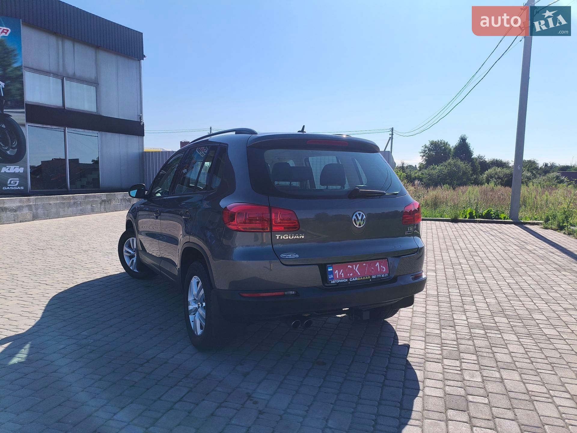 Volkswagen Tiguan 2016 VIN WVGBV7AXXGW594923 фото оголошення 11 з 44