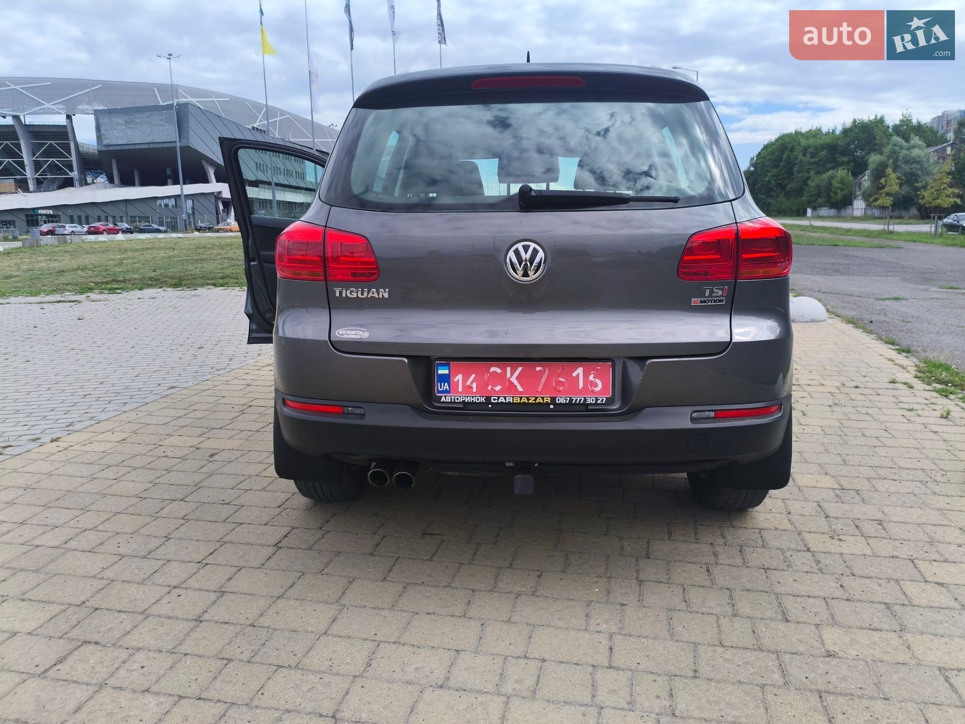 Volkswagen Tiguan 2016 VIN WVGBV7AXXGW594923 фото оголошення 15 з 44