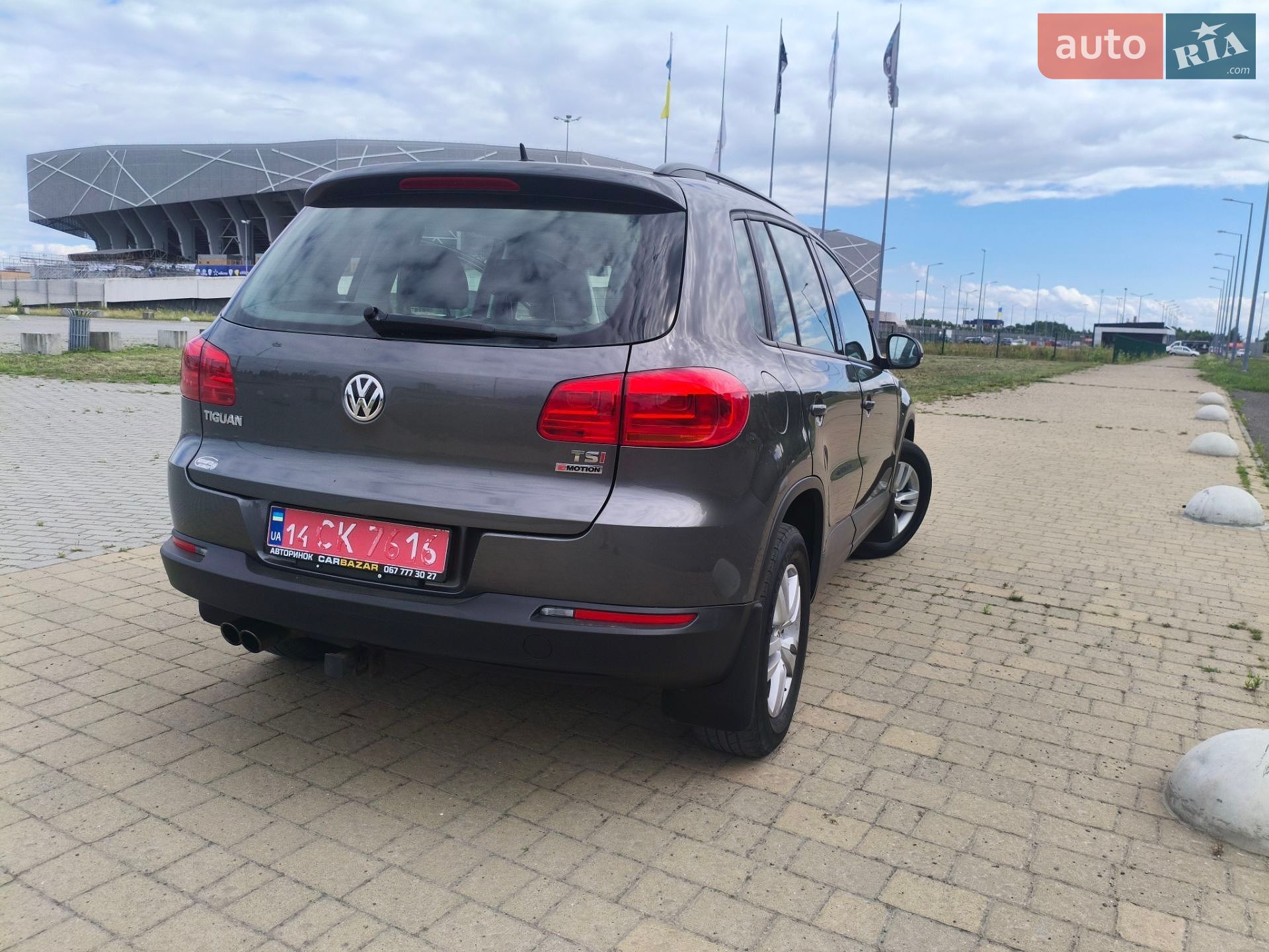 Volkswagen Tiguan 2016 VIN WVGBV7AXXGW594923 фото оголошення 16 з 44