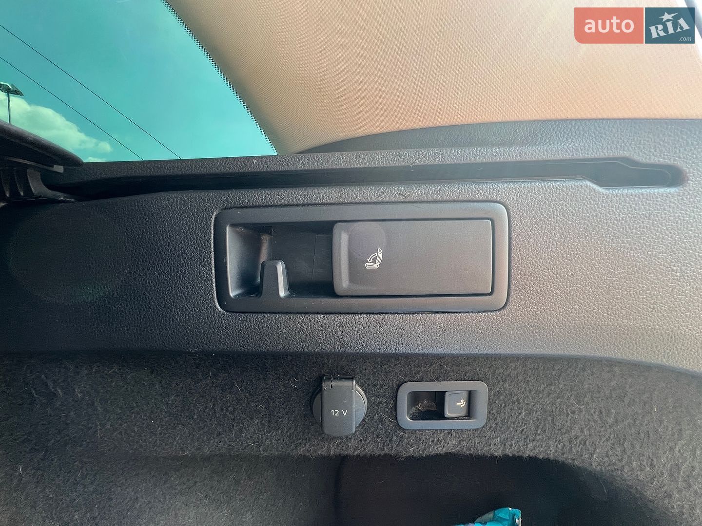 Volkswagen Passat Alltrack 2017 VIN WVWZZZ3CZHE126452 фото оголошення 14 з 75
