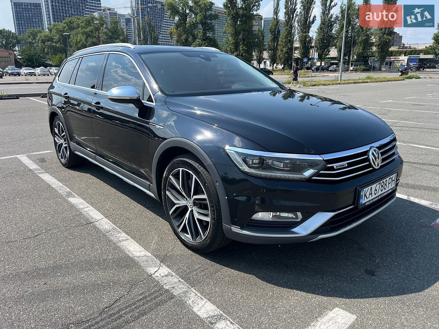 Volkswagen Passat Alltrack 2017 VIN WVWZZZ3CZHE126452 фото оголошення 3 з 75