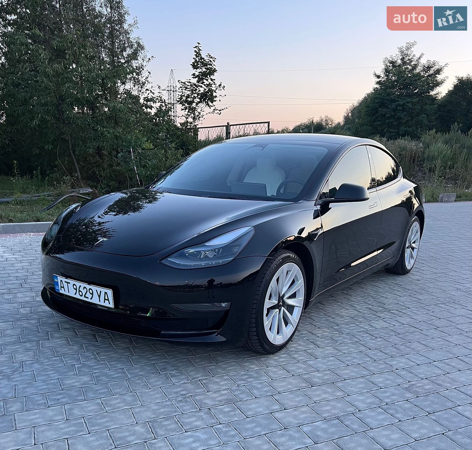 Tesla Model 3 2023 VIN 5YJ3E1EB5PF603360 фото оголошення 5 з 42