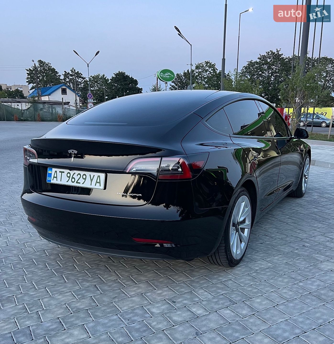 Tesla Model 3 2023 VIN 5YJ3E1EB5PF603360 фото оголошення 10 з 42
