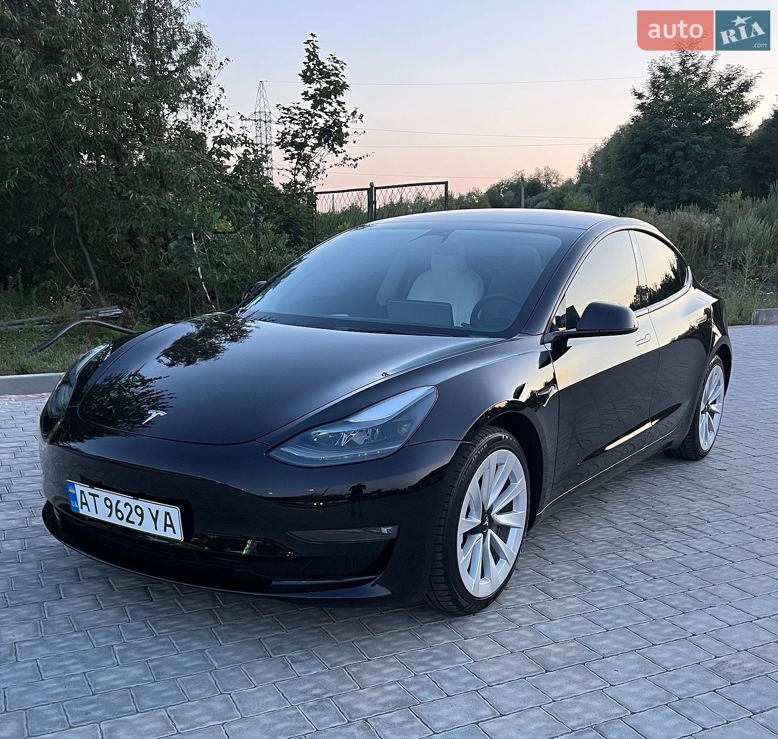 Tesla Model 3 2023 VIN 5YJ3E1EB5PF603360 фото оголошення 12 з 42