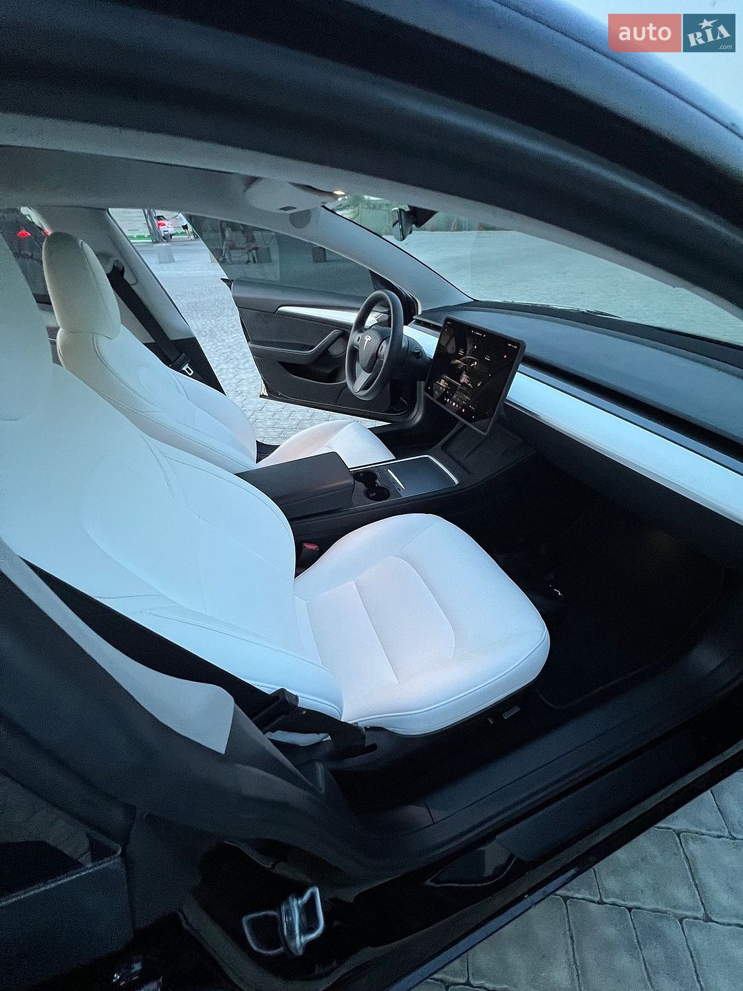 Tesla Model 3 2023 VIN 5YJ3E1EB5PF603360 фото оголошення 20 з 42