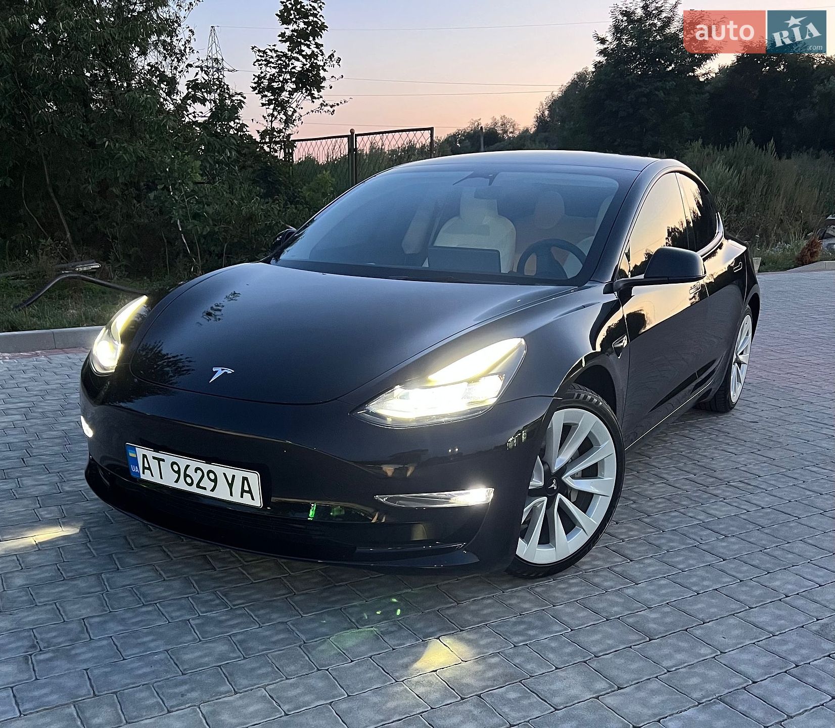 Tesla Model 3 2023 VIN 5YJ3E1EB5PF603360 фото оголошення 41 з 42