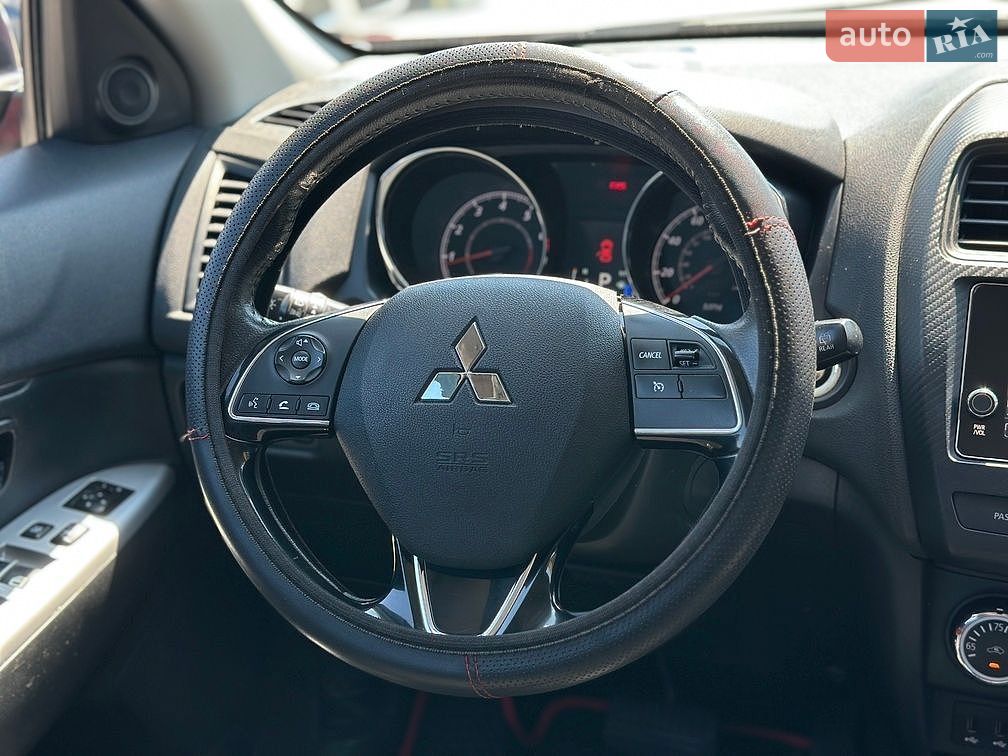 Mitsubishi Outlander Sport 2018 VIN JA4AP3AW0JU003148 фото оголошення 13 з 25
