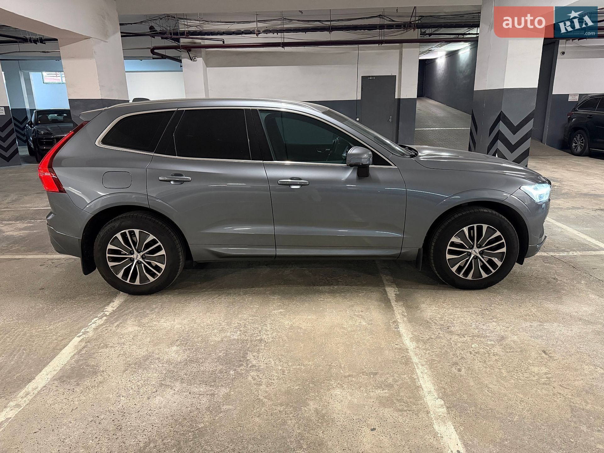 Volvo XC60 2019 VIN YV1UZK5VCL1465101 фото оголошення 5 з 29