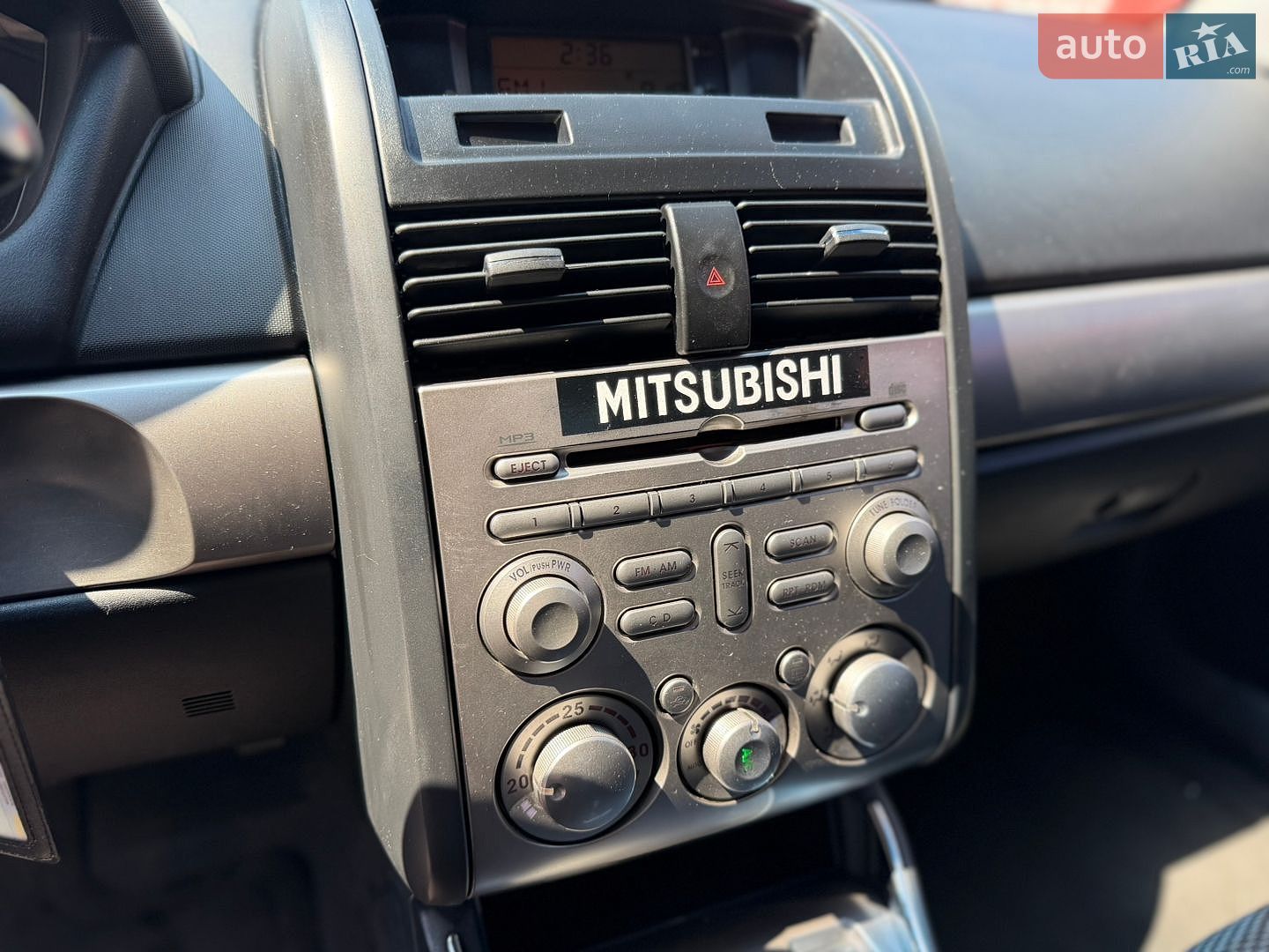 Mitsubishi Galant 2009 VIN 4MBSRDM1A9E706782 фото оголошення 12 з 15