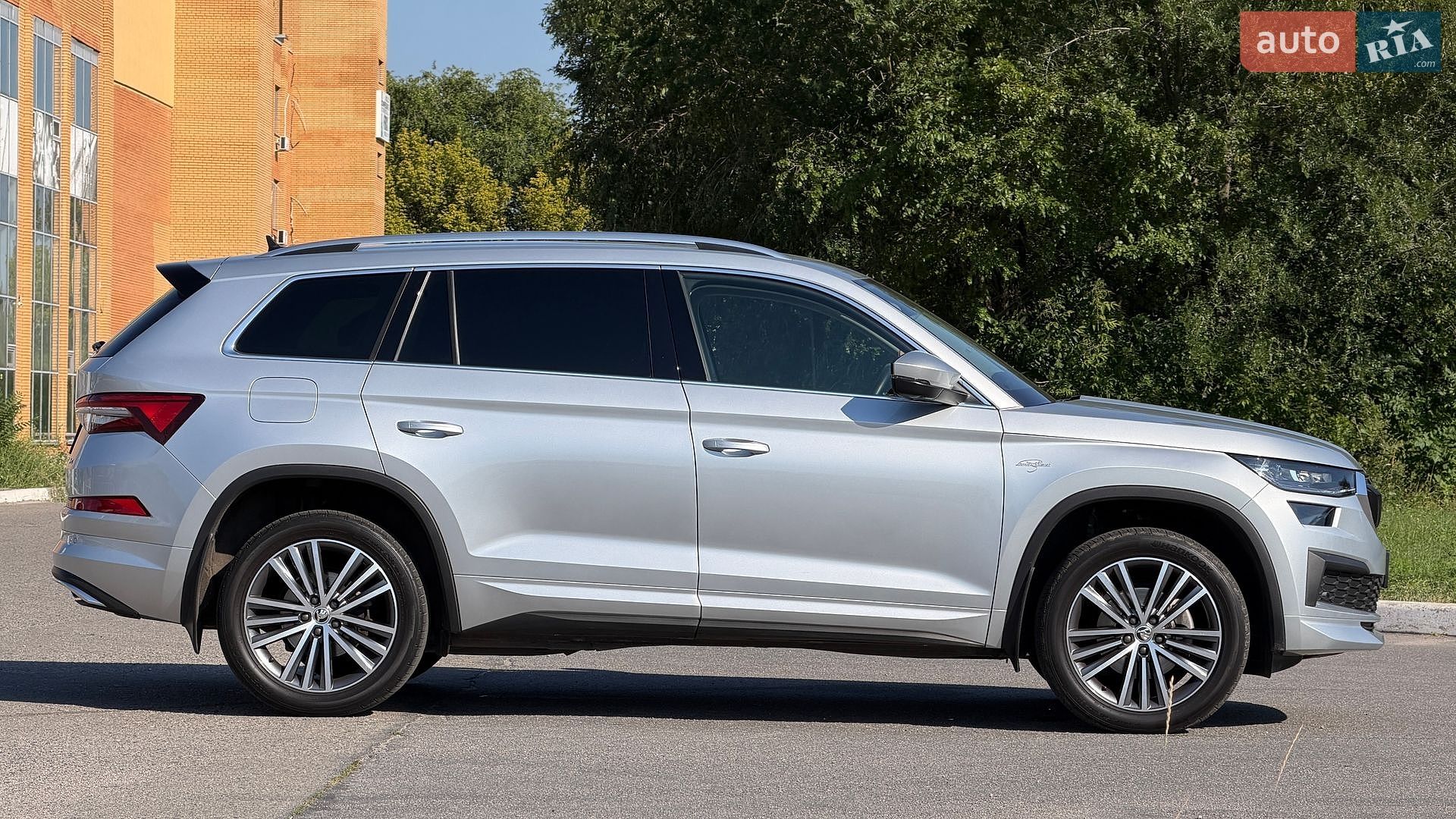 Skoda Kodiaq 2023 VIN TMBLJ7NS4RB400402 фото оголошення 9 з 90