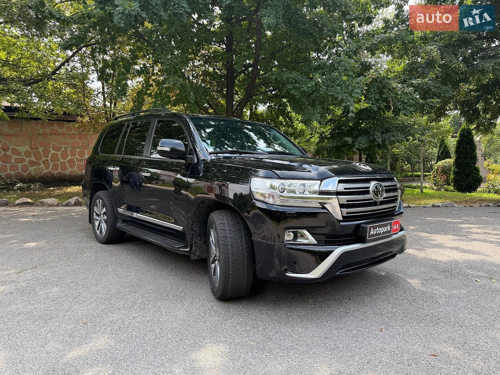 Toyota Land Cruiser 2018 VIN JTMCV02J504245258 фото оголошення 3 з 30
