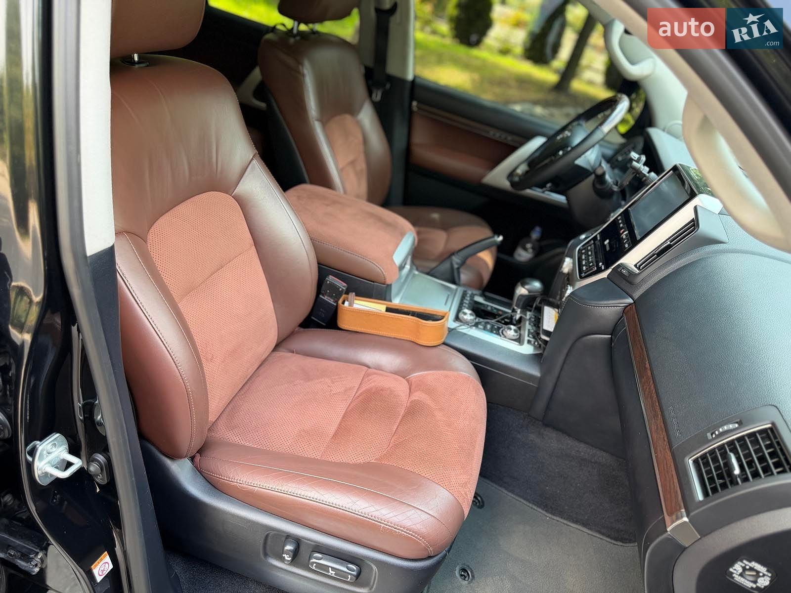 Toyota Land Cruiser 2018 VIN JTMCV02J504245258 фото оголошення 19 з 30