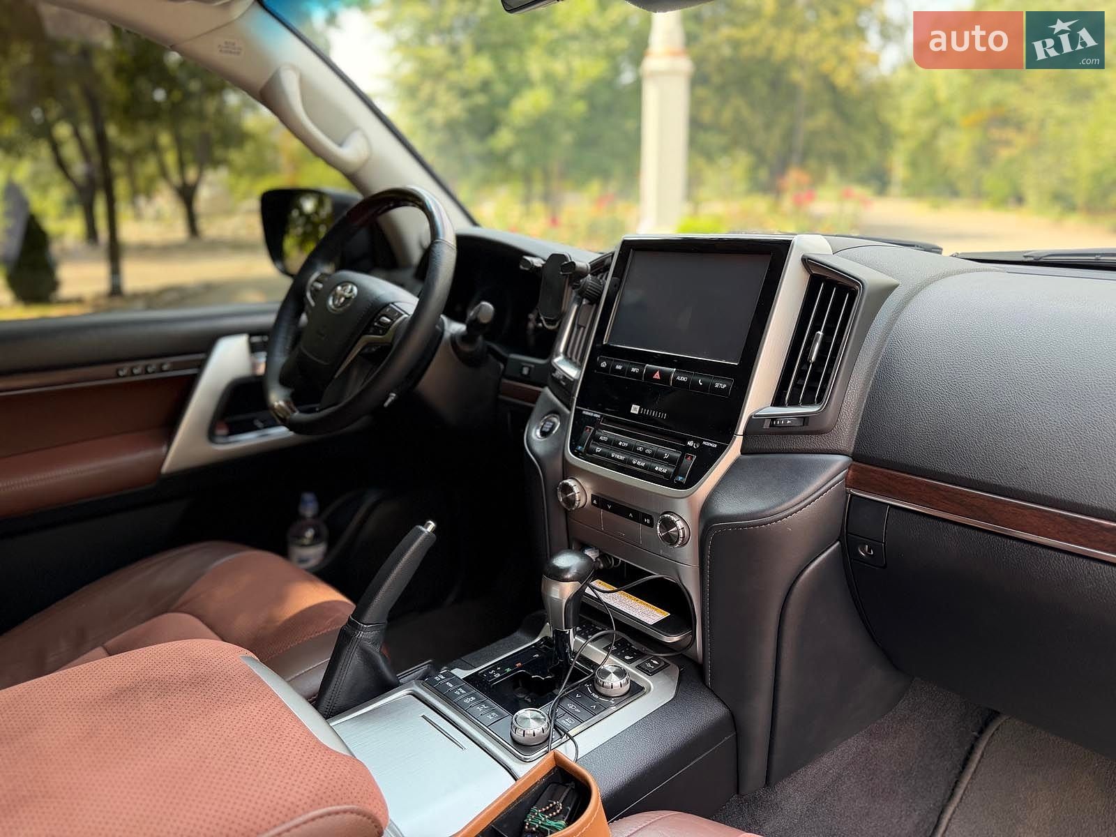 Toyota Land Cruiser 2018 VIN JTMCV02J504245258 фото оголошення 20 з 30