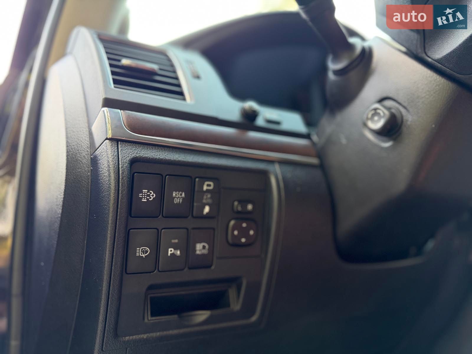 Toyota Land Cruiser 2018 VIN JTMCV02J504245258 фото оголошення 23 з 30