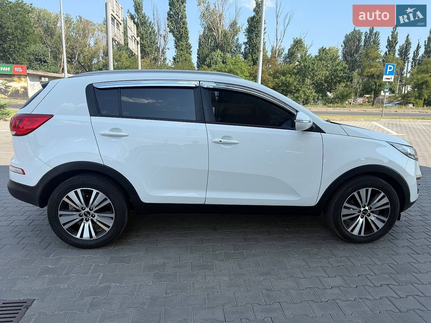 Kia Sportage 2014 VIN KNAPC813BEK667899 фото оголошення 25 з 68