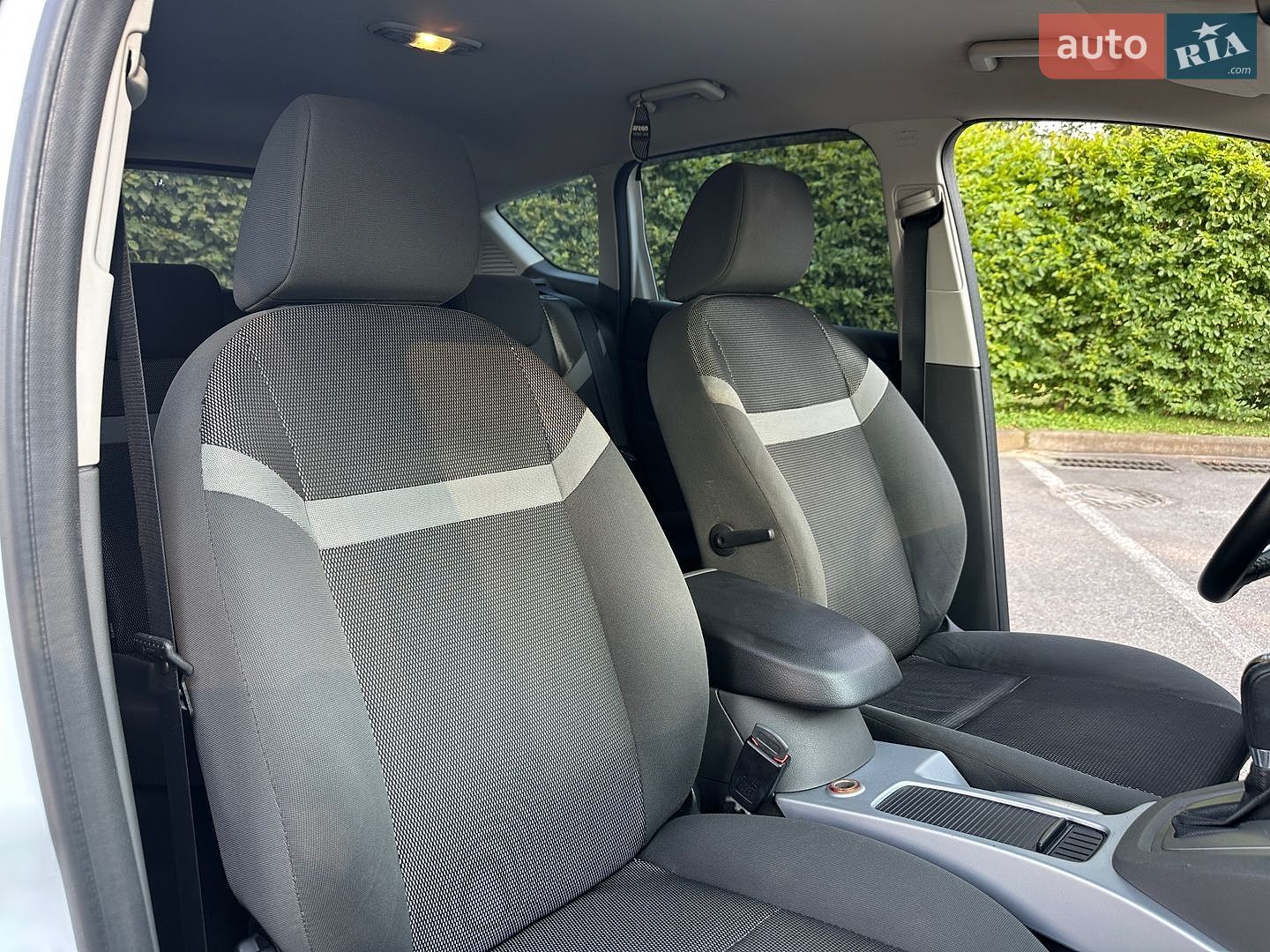 Ford Kuga 2011 VIN WF0RXXGCDRBJ08044 фото оголошення 18 з 38
