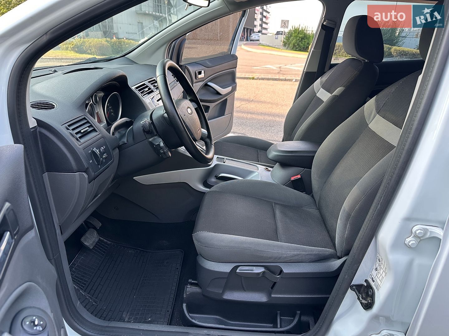 Ford Kuga 2011 VIN WF0RXXGCDRBJ08044 фото оголошення 24 з 38