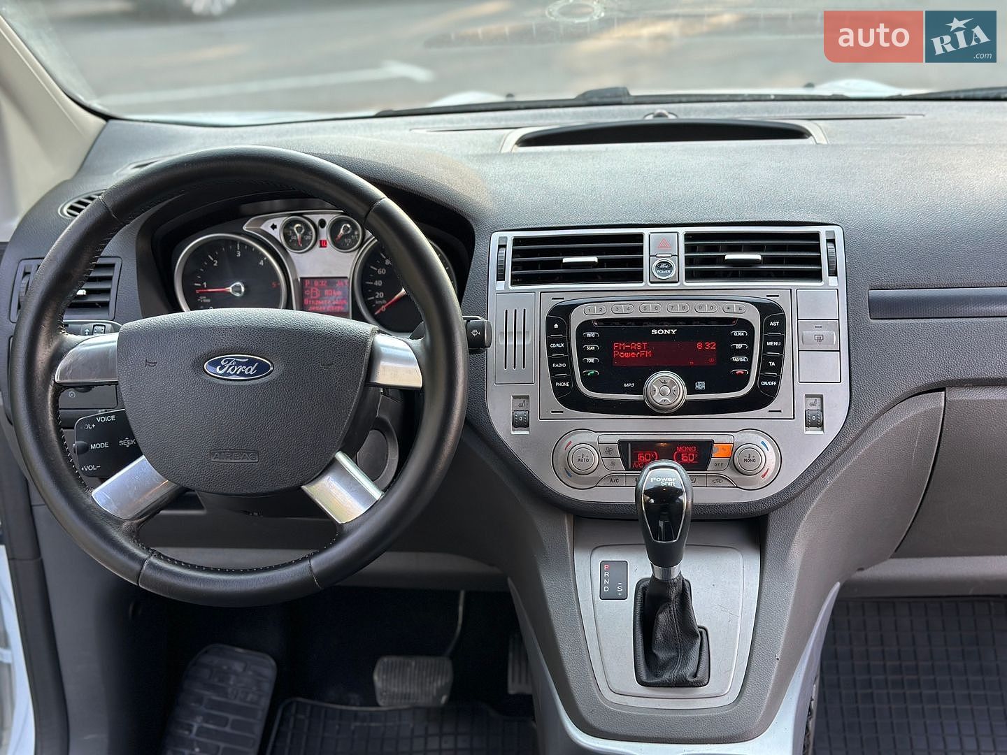 Ford Kuga 2011 VIN WF0RXXGCDRBJ08044 фото оголошення 32 з 38