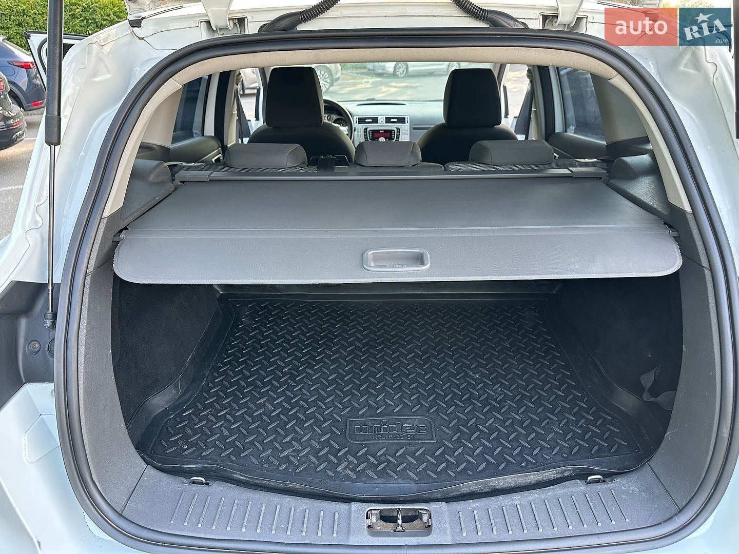 Ford Kuga 2011 VIN WF0RXXGCDRBJ08044 фото оголошення 34 з 38