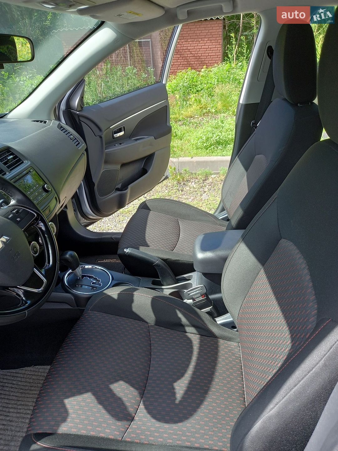 Mitsubishi Outlander Sport 2017 VIN JA4AP3AU7HZ061558 фото оголошення 17 з 42