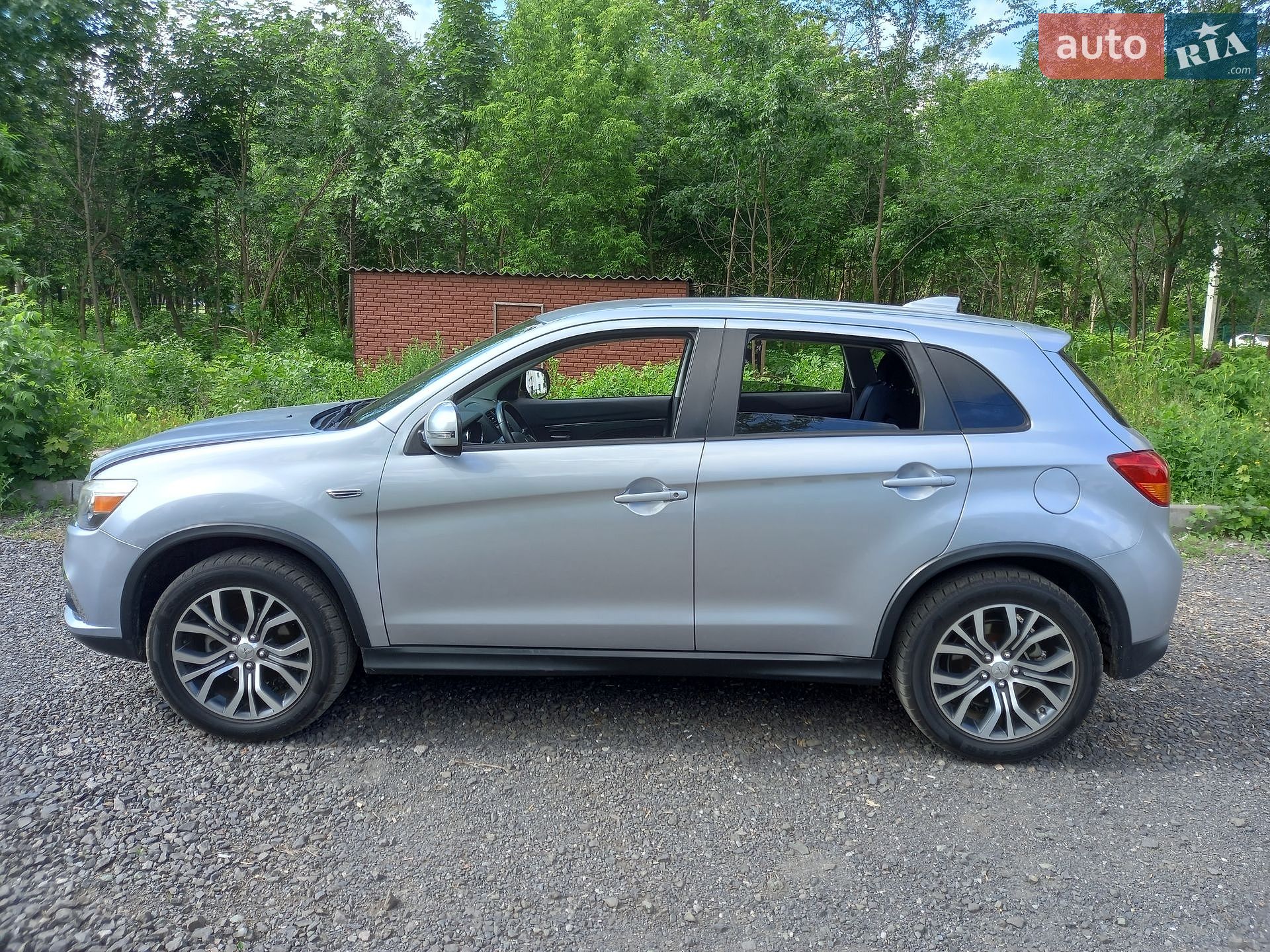 Mitsubishi Outlander Sport 2017 VIN JA4AP3AU7HZ061558 фото оголошення 8 з 42