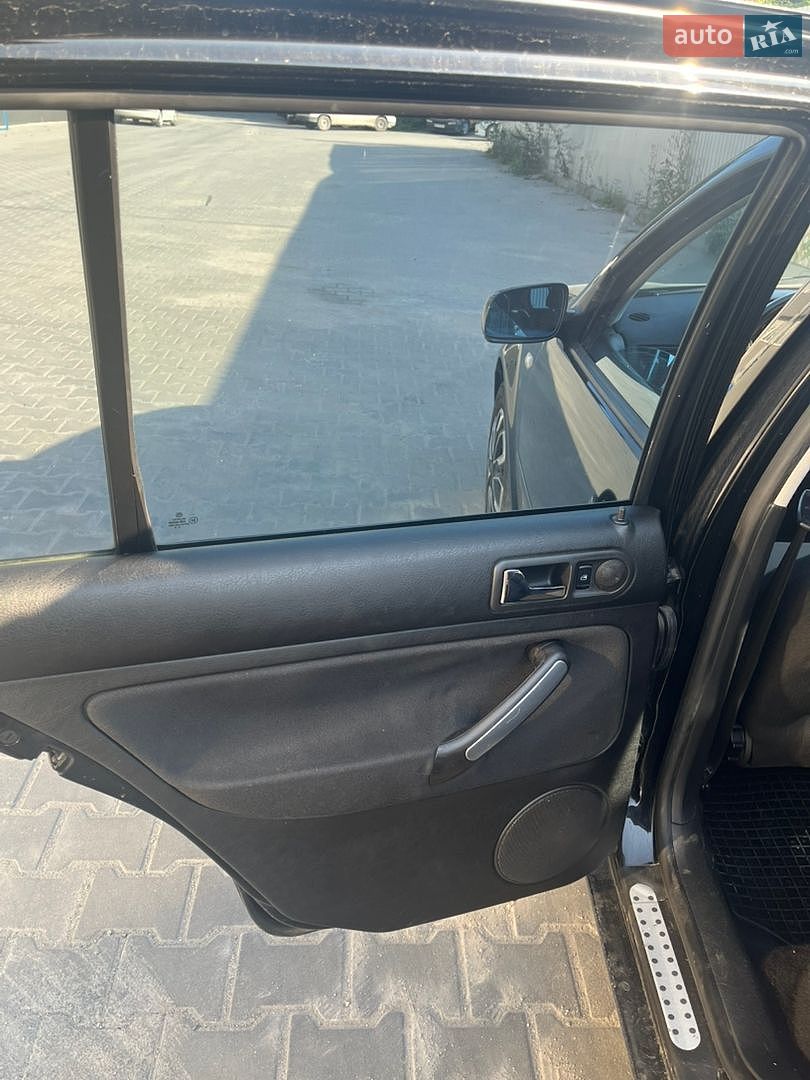 Volkswagen Golf 2000 VIN WVWZZZ1JZ1P345787 фото оголошення 20 з 38