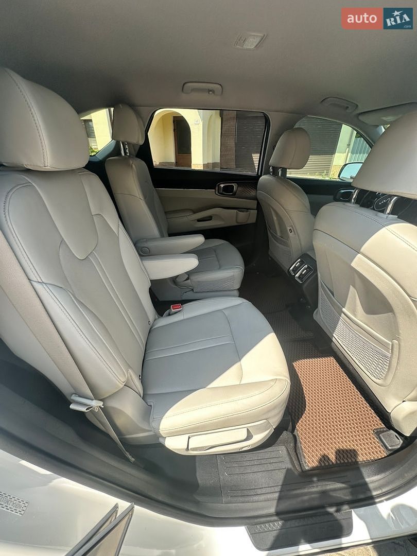 Kia Sorento 2022 VIN KNDRG4LG3N5113518 фото оголошення 17 з 49