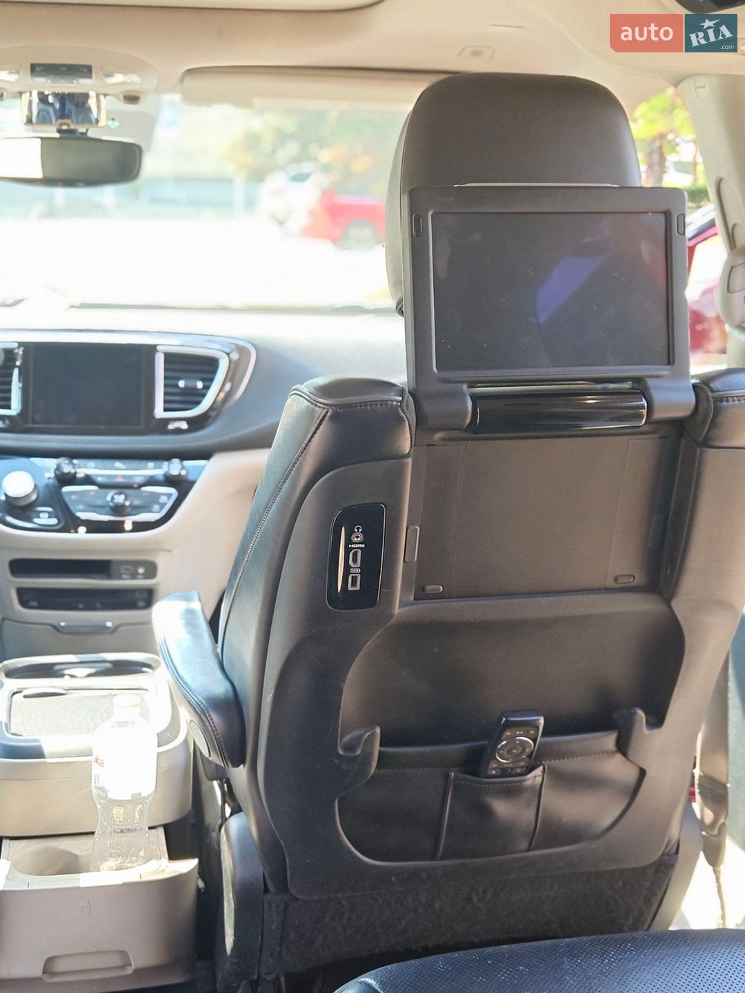 Chrysler Pacifica 2018 VIN 2C4RC1GG4JR232793 фото оголошення 15 з 18