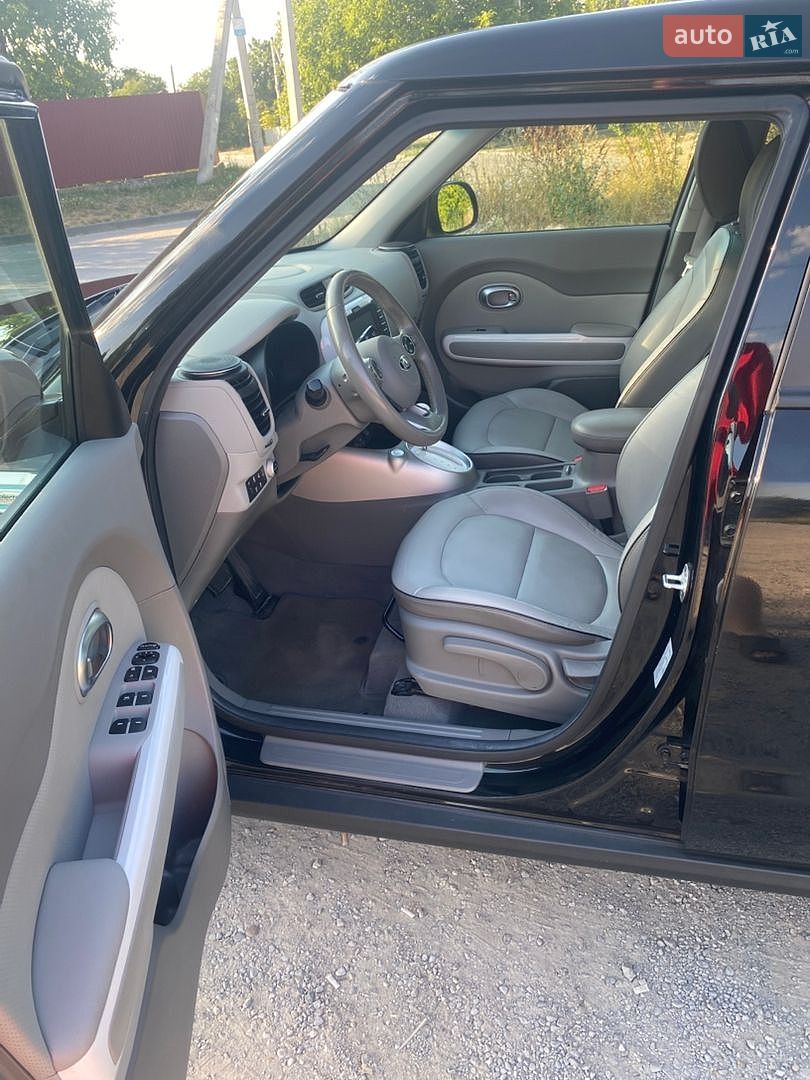Kia Soul EV 2018 VIN KNAJX81EFJ7031776 фото оголошення 11 з 17