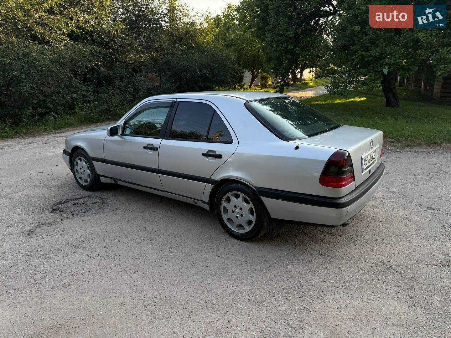 Mercedes-Benz C-Class 1996 VIN WDB2020181F469092 фото оголошення 4 з 16