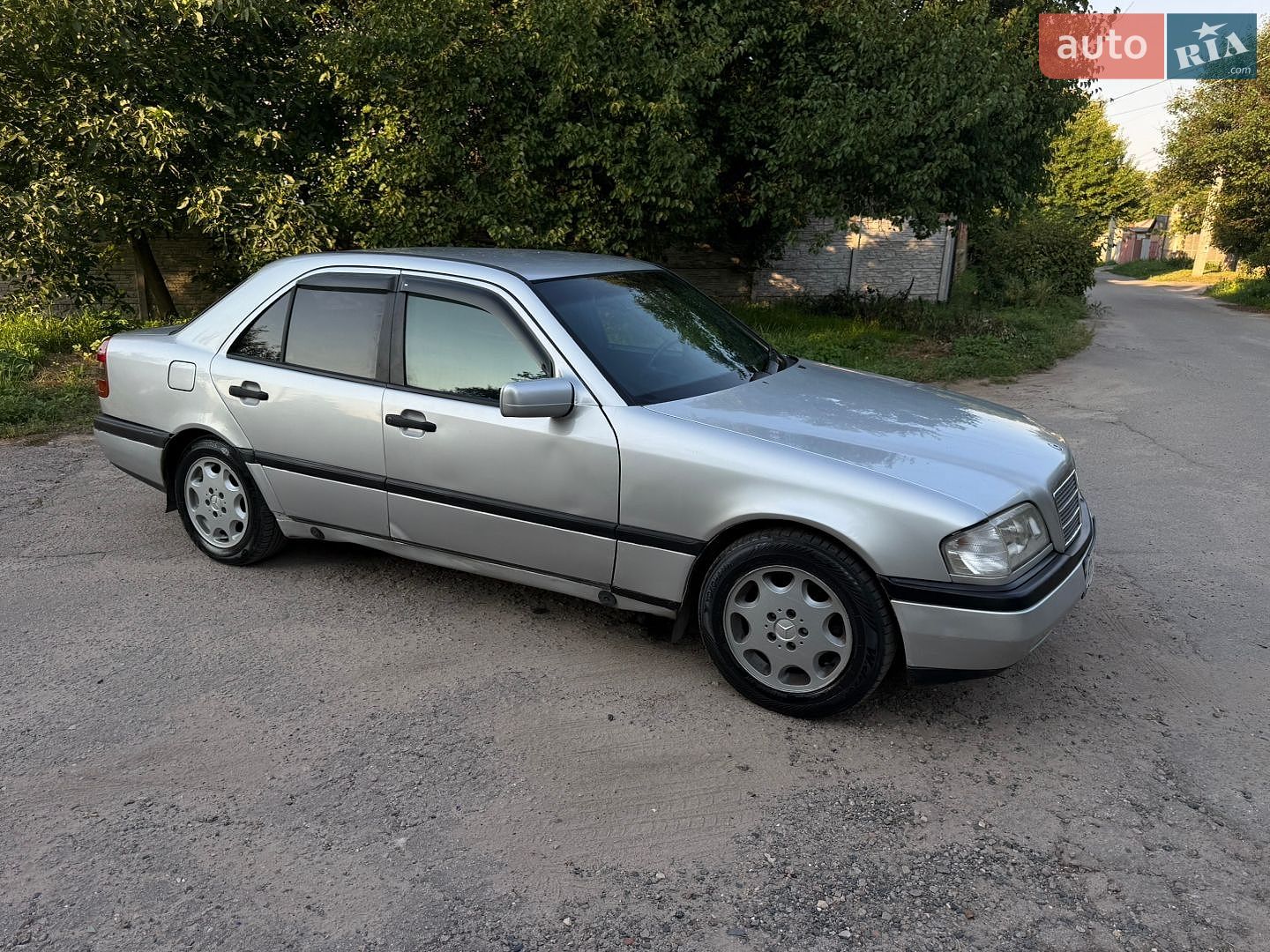 Mercedes-Benz C-Class 1996 VIN WDB2020181F469092 фото оголошення 9 з 16