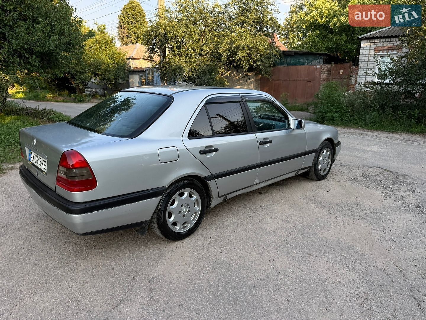 Mercedes-Benz C-Class 1996 VIN WDB2020181F469092 фото оголошення 11 з 16