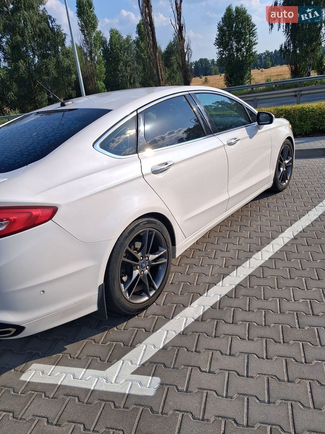 Ford Fusion 2016 VIN 3FA6P0D94HR100747 фото оголошення 5 з 8