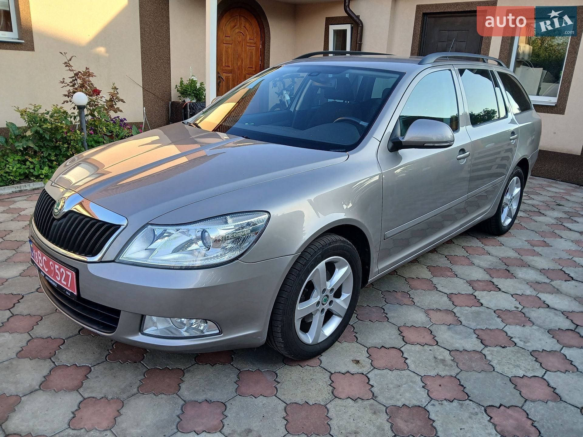 Skoda Octavia 2012 VIN TMBGJ61Z0C2178141 фото оголошення 2 з 16