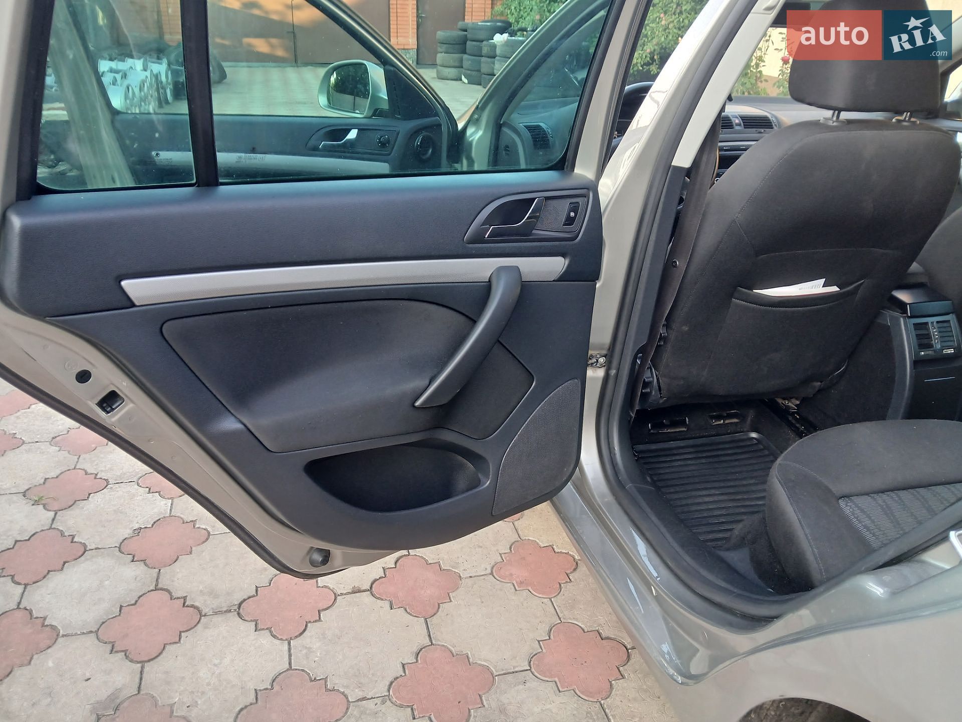 Skoda Octavia 2012 VIN TMBGJ61Z0C2178141 фото оголошення 10 з 16