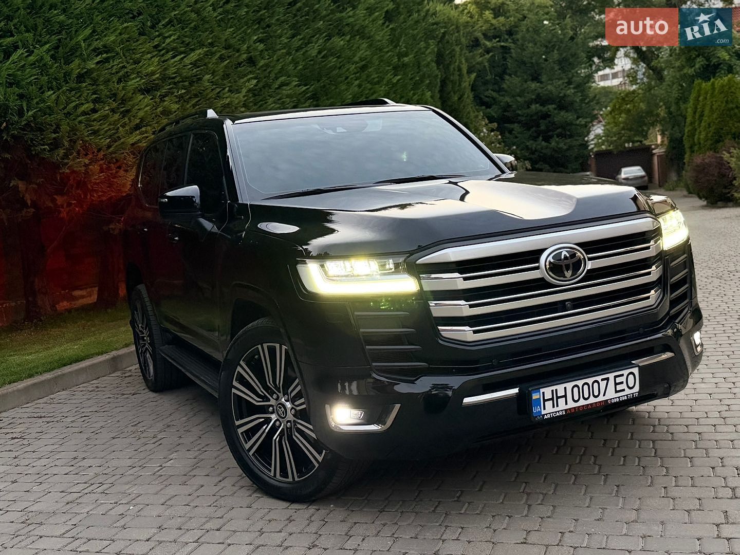 Toyota Land Cruiser 2023 VIN JTMAAABJ604042114 фото оголошення 11 з 23