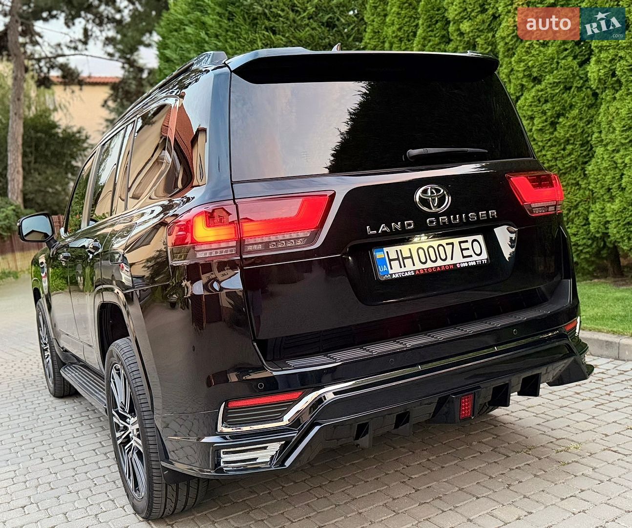 Toyota Land Cruiser 2023 VIN JTMAAABJ604042114 фото оголошення 14 з 23