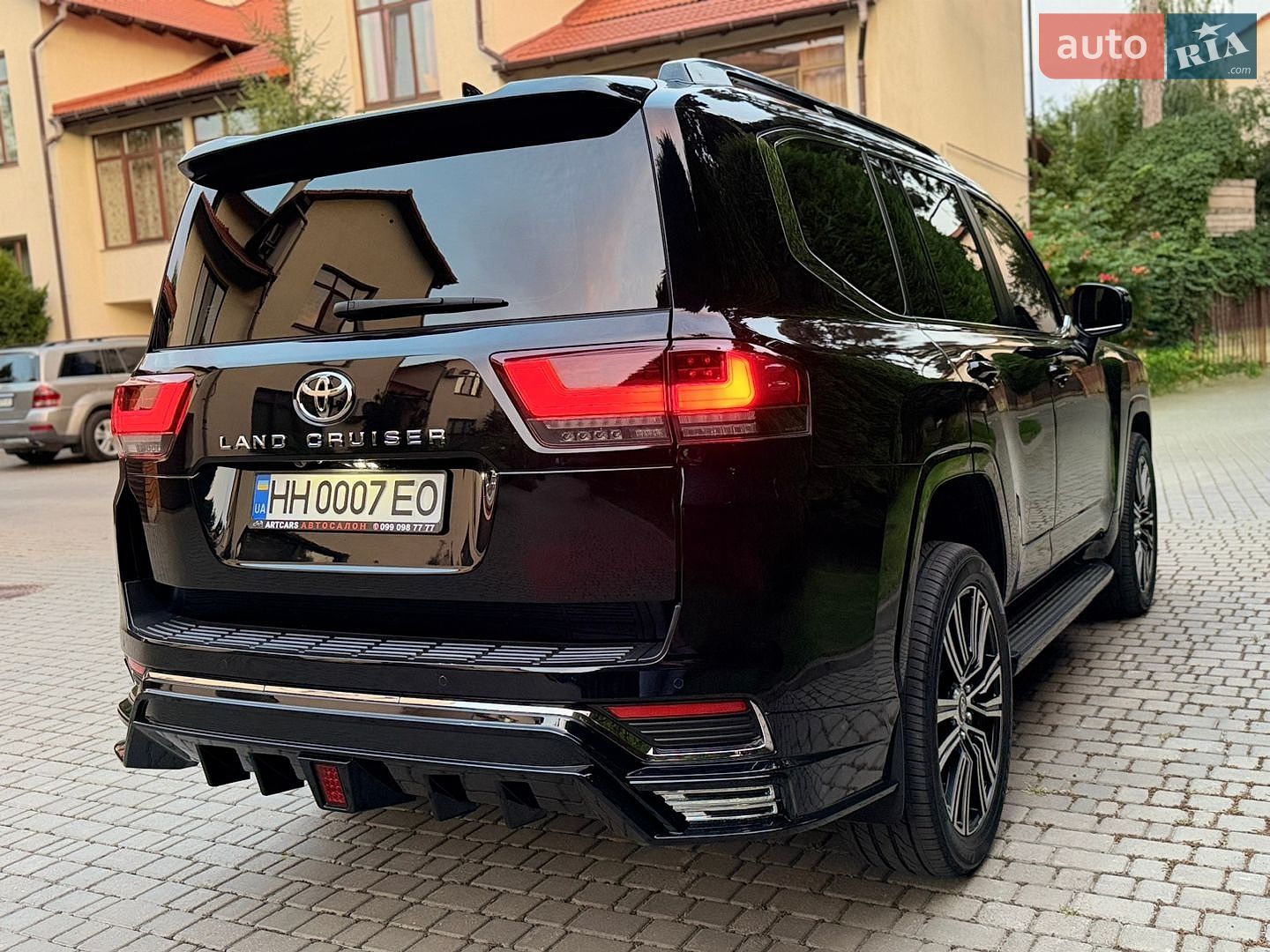 Toyota Land Cruiser 2023 VIN JTMAAABJ604042114 фото оголошення 15 з 23